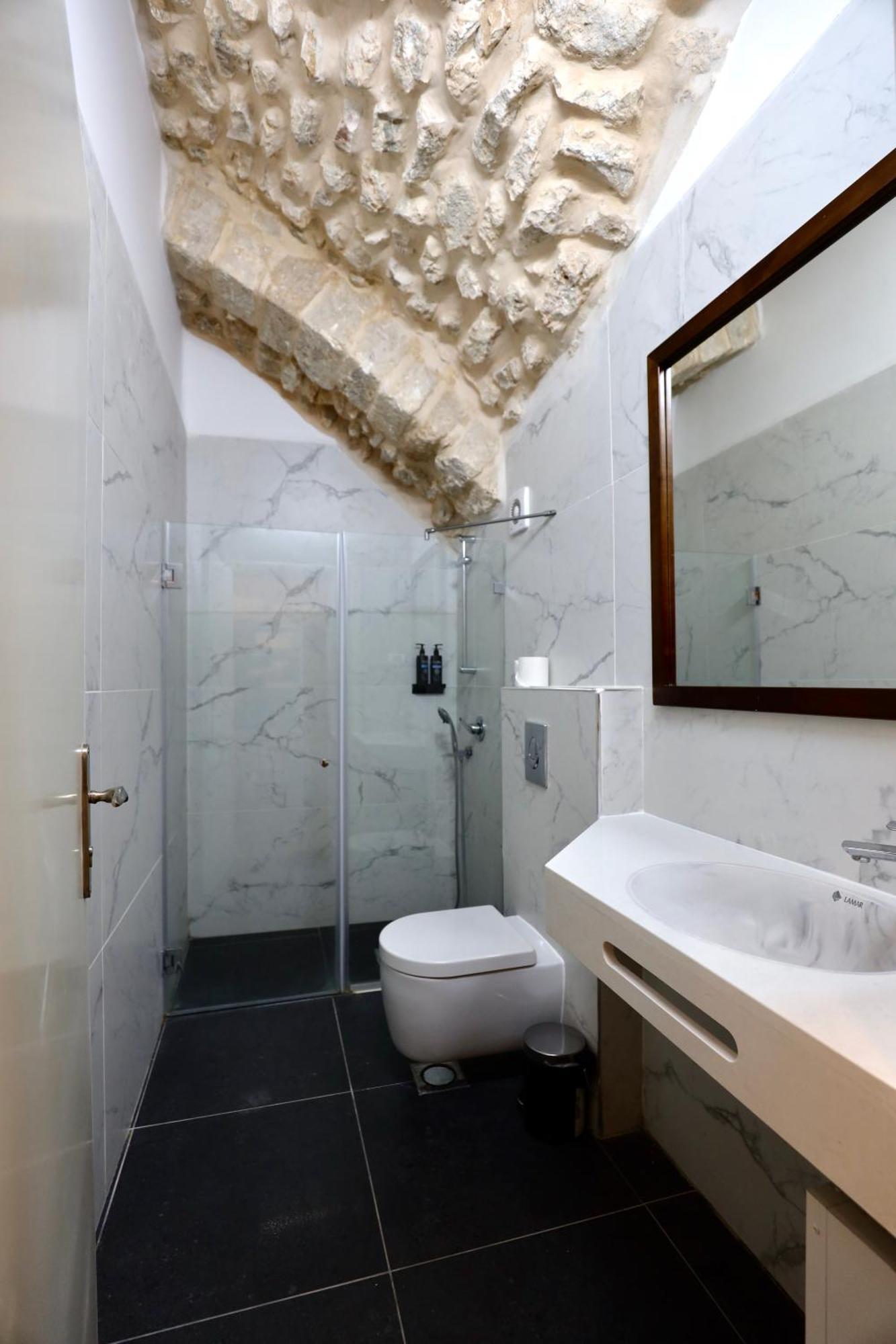 Petrakis Inn Jerusalem Ngoại thất bức ảnh